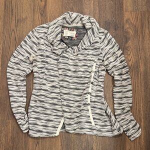 Women’s Large jacket Striped Gray and White Cardigan